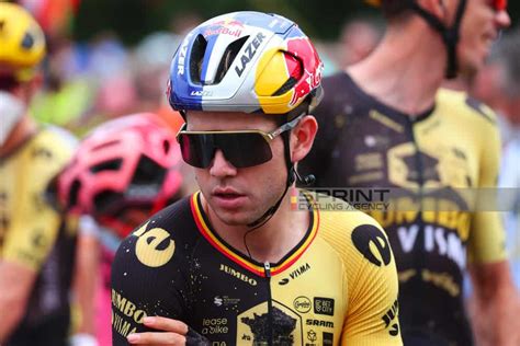 helm wout van aert